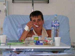 Erik, ziekenhuis Frankrijk, 2004